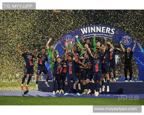 足总杯激战巴黎圣日耳曼大胜多特蒙德红牌事件引发全场热议与数据分析 足总杯激战巴黎圣日耳曼大胜多特蒙德红牌事件引发全场热议与数据分析