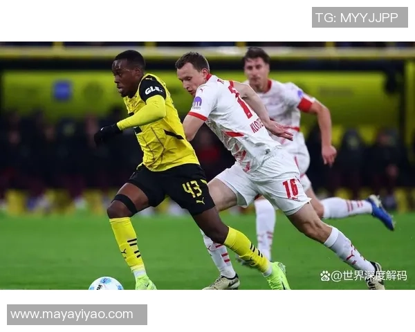 多特蒙德大胜莱比锡六比二红牌事件引发全场热议与争议