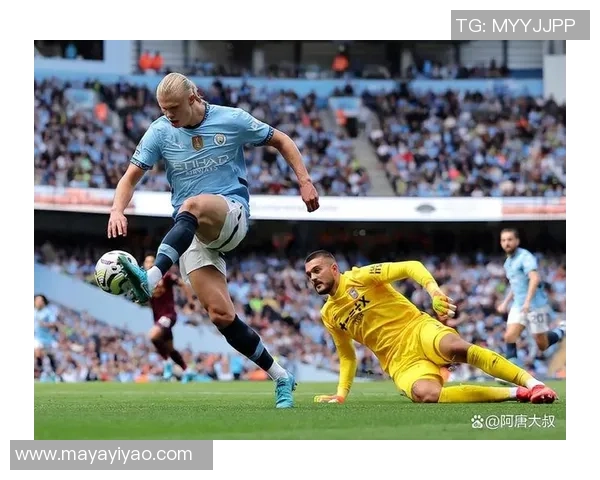 西甲赛场惊现冷门AC米兰逆转曼城上演帽子戏法精彩瞬间