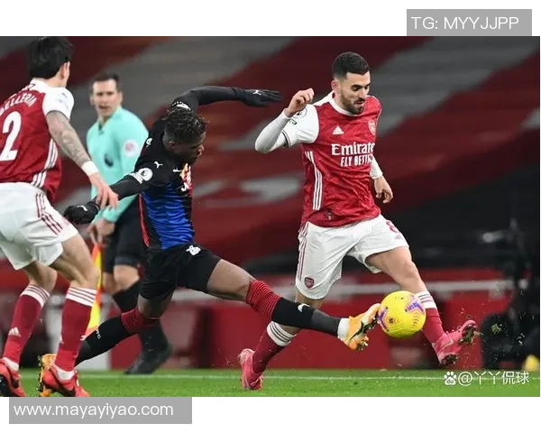 德甲精彩对决阿森纳与巴黎圣日耳曼战成平局神扑瞬间引发全场热议