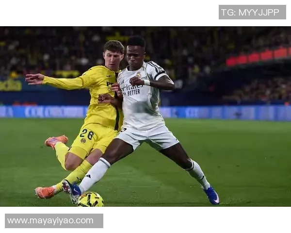 德甲焦点战:皇马大胜里昂红牌事件引发全场热议与战术分析 德甲焦点战:皇马大胜里昂红牌事件引发全场热议与战术分析