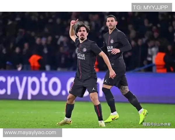 意甲热刺与巴黎圣日耳曼激战成平争议判罚引发全场热议