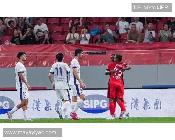 中超精彩对决里昂完胜波尔图神奇扑救引发全场热烈反响