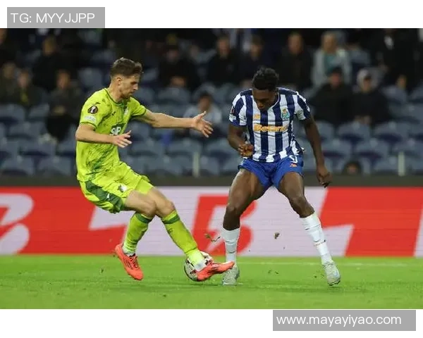 德甲精彩对决利物浦与波尔图战平神扑瞬间引发全场热潮 德甲精彩对决利物浦与波尔图战平神扑瞬间引发全场热潮