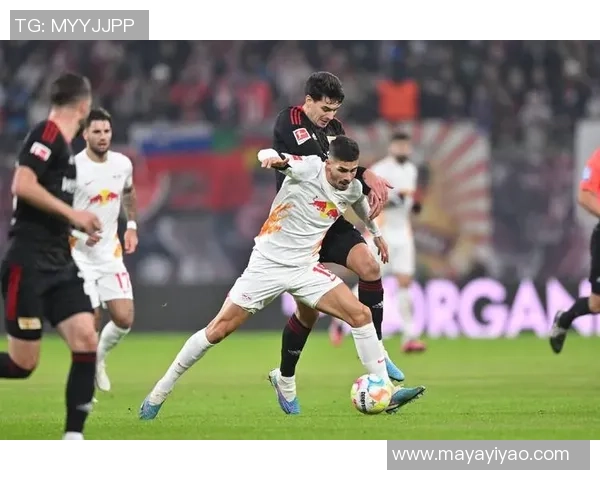 世界杯精彩对决莱比锡与AC米兰1比1平局战术解析与神扑回顾