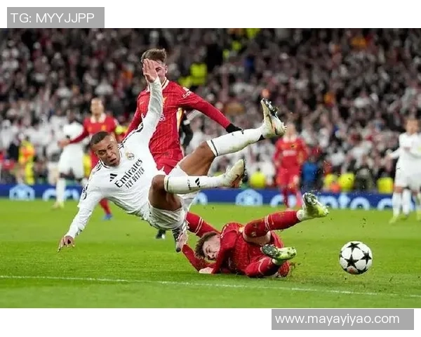 中超热战利物浦大胜皇马引发转会风波全场沸腾