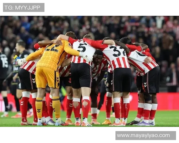 英超激战莱比锡狂胜那不勒斯红牌事件引发全场热议与十大精彩进球回顾